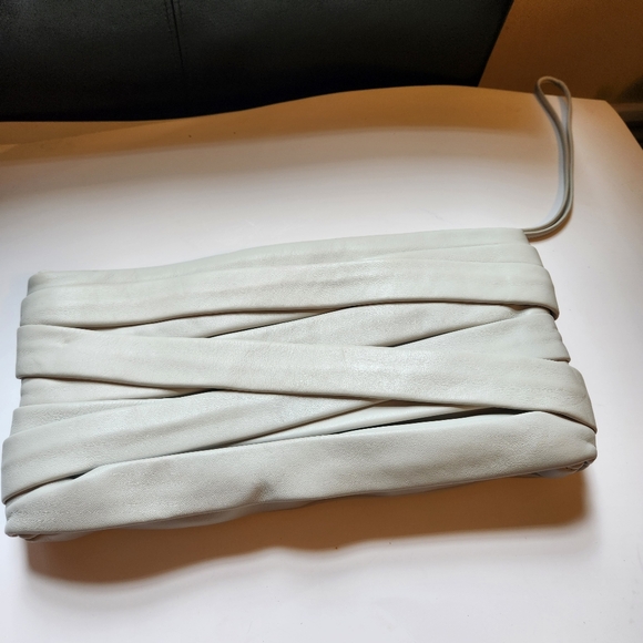 Maison Martin Margiela Handbags - Maison Martin Margiela off white leather clutch in VGUC